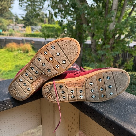 Toms Women’s Red Suede Aztec Print Faux Fur Wrap Laces‎ Moccasin Boots Size 6.5 - Picture 7 of 9